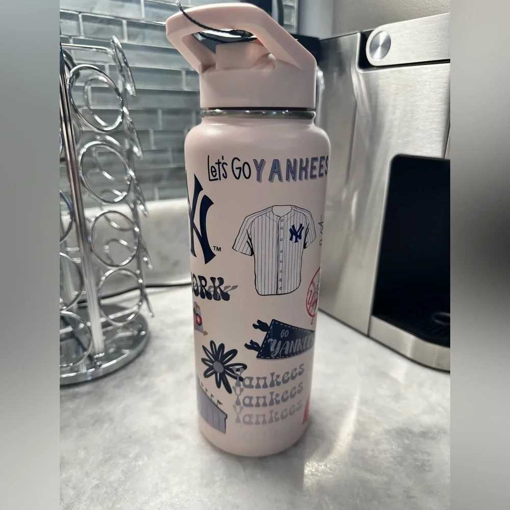 New York Yankees Pink 34oz Unique Design Quencher Tumbler - Picture 3 of 11